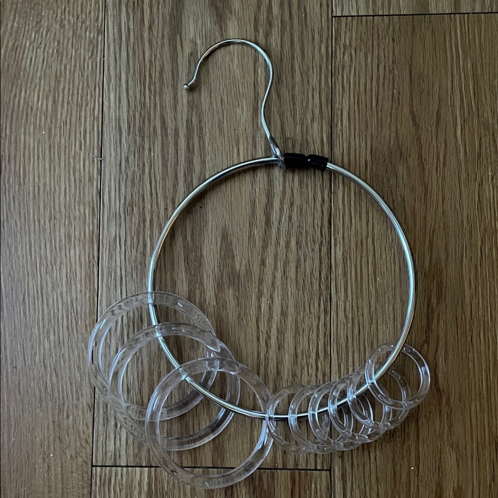 Belt and/or Scarf Organizer
